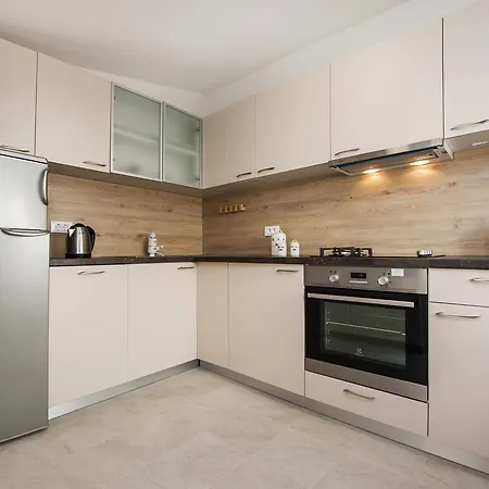 La Svalba & 게스트하우스 로비니