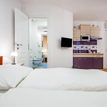 Pensionat La Svalba &